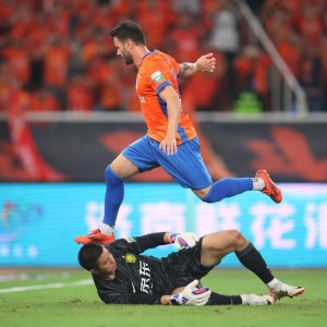 中超神奇大结局？泰山净胜球优势奇迹夺冠！国安双线崩盘四大皆空